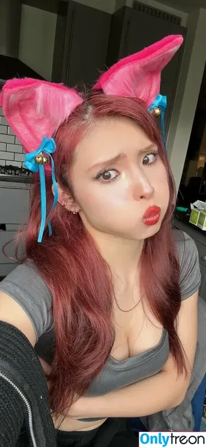 Meowko / meowkolol nude photo #3309