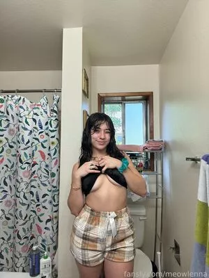 meowlenna nude photo #0127