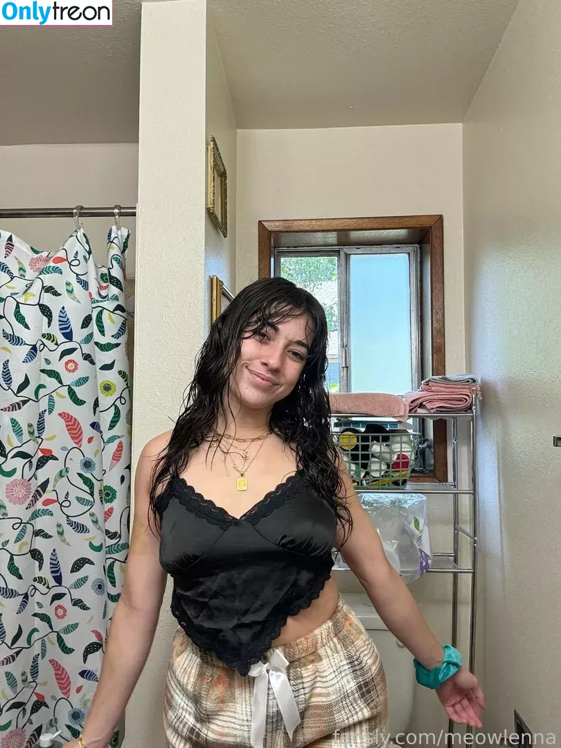 meowlenna nude photo #0126 (meowlenna)