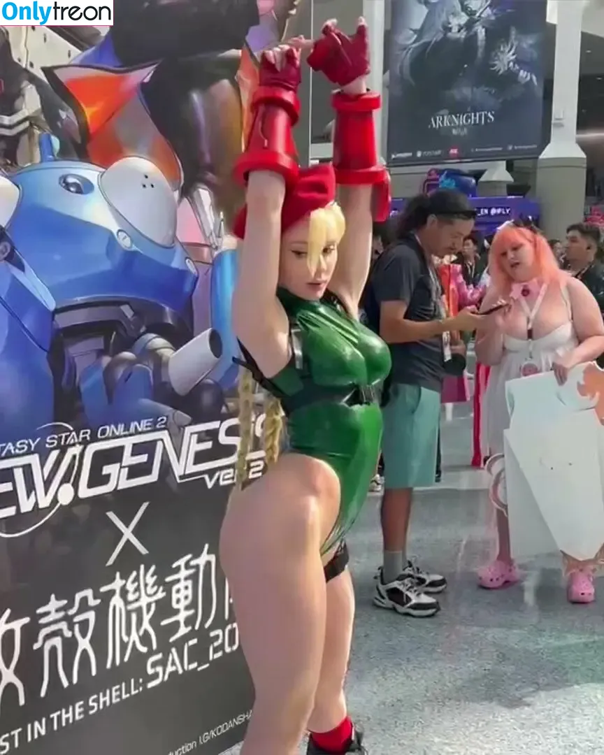 Meowri nude photo #0003 (Meowri)