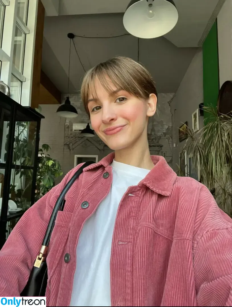 Mercy_m nude photo #0002 (_mercy_m_)