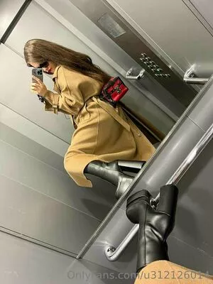 meridianaua / meridiana.ua nude photo #0011
