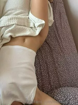 meridianaua / meridiana.ua nude photo #0279