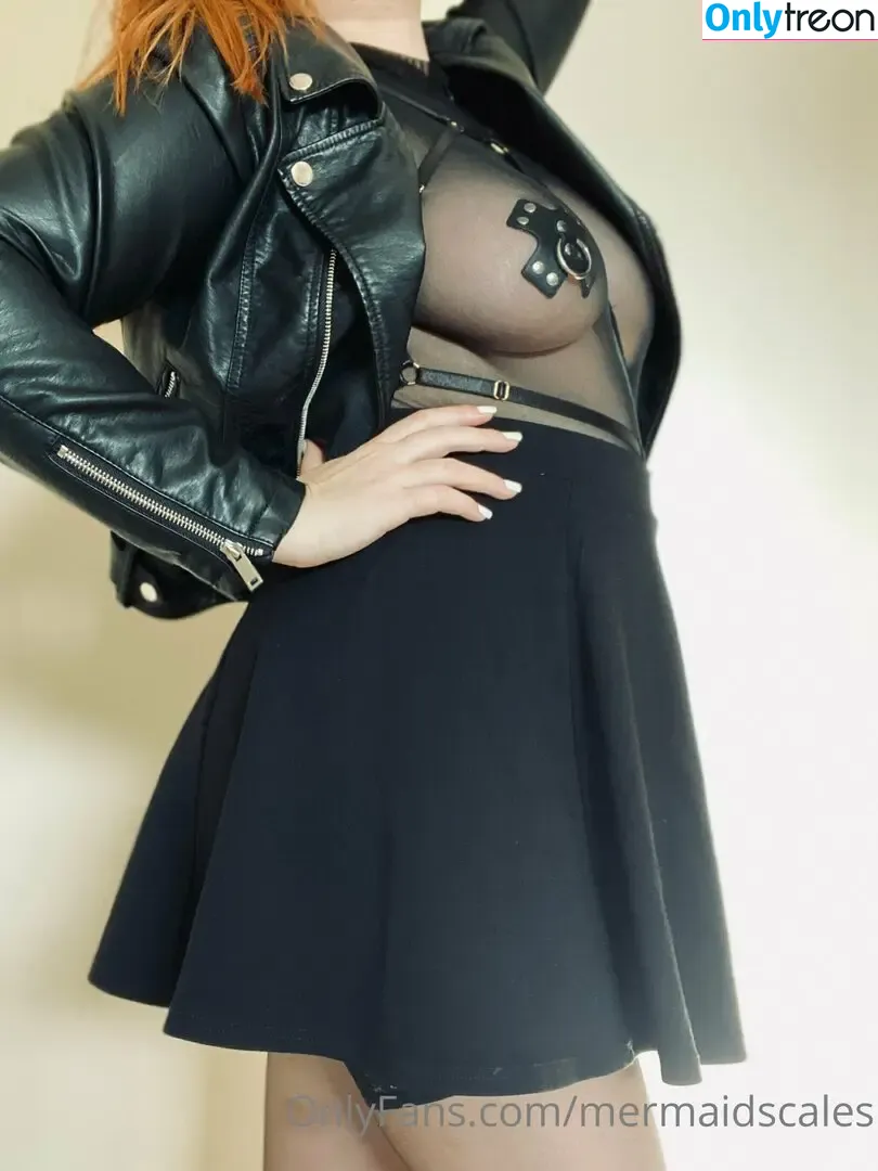 mermaidscales nude photo #0043 (themermaidscales)