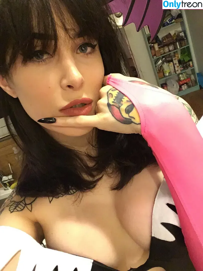 Merritt K nude photo #0005 (merrittk9)