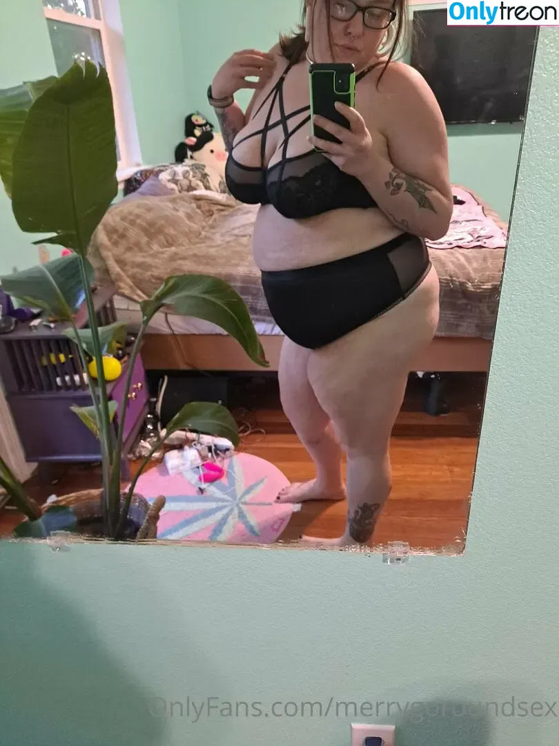 merrygoroundsex nude photo #0002 (merrygoroundsex)