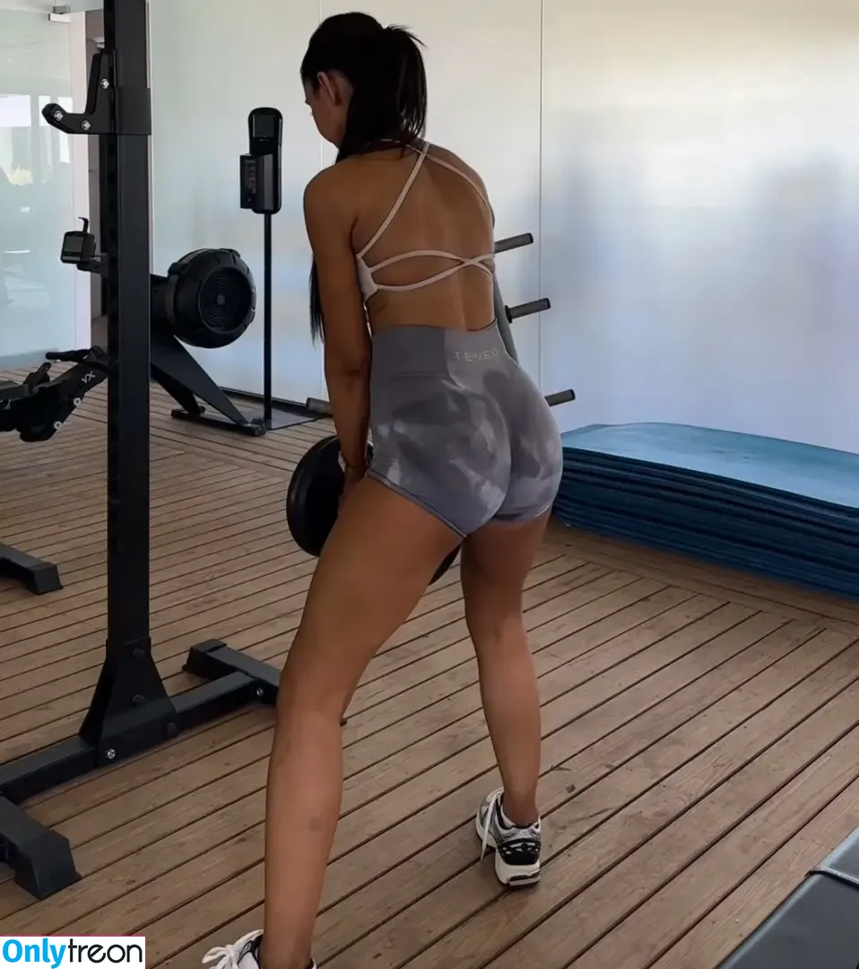 Merve Ozkan nude photo #0092 (Merv.ozkn)