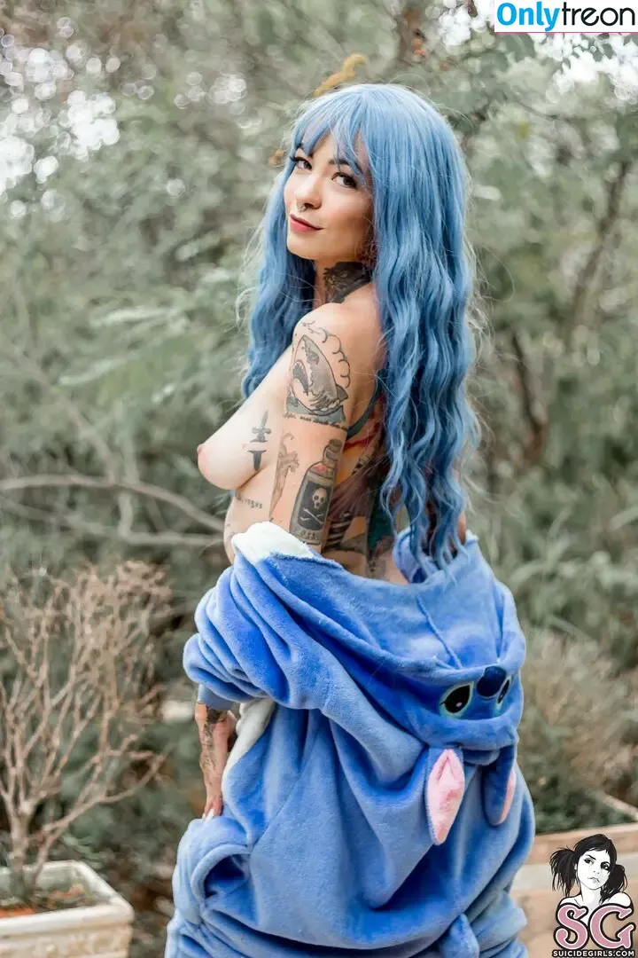 metalflake nude photo #0035 (Maciel)