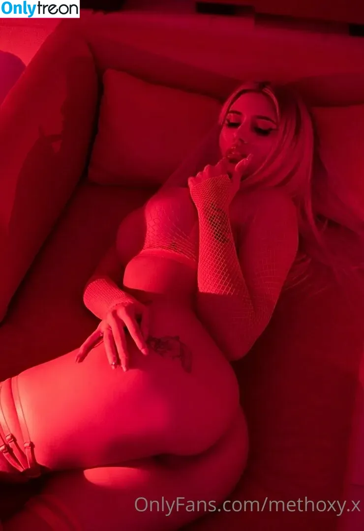methoxy.x nude photo #0002 (guadaa_vega)