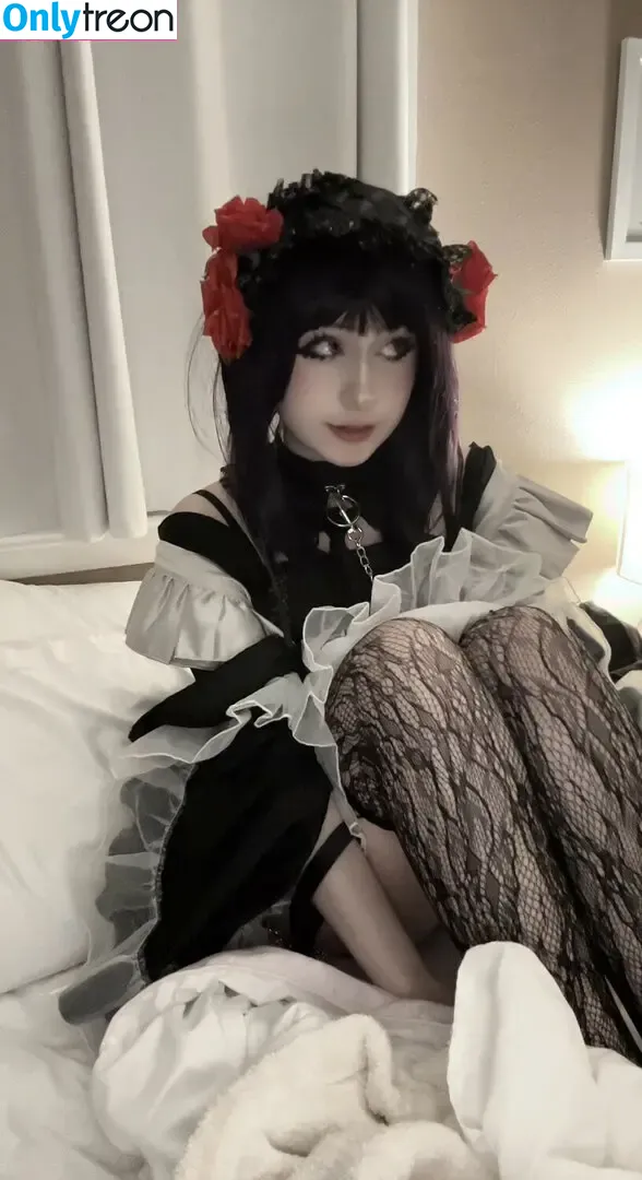 mewingava nude photo #0005 (mewava / mewmewava)