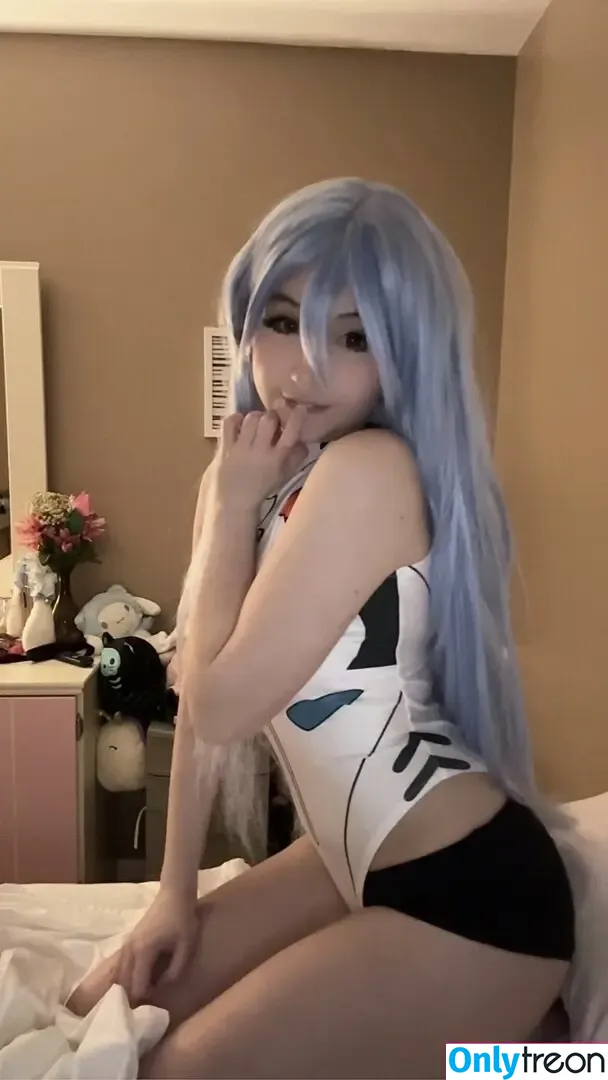mewingava nude photo #0029 (mewava / mewmewava)