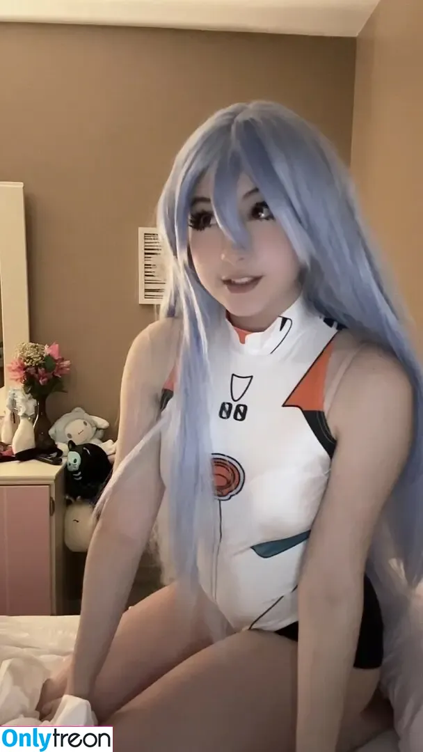 mewingava nude photo #0036 (mewava / mewmewava)