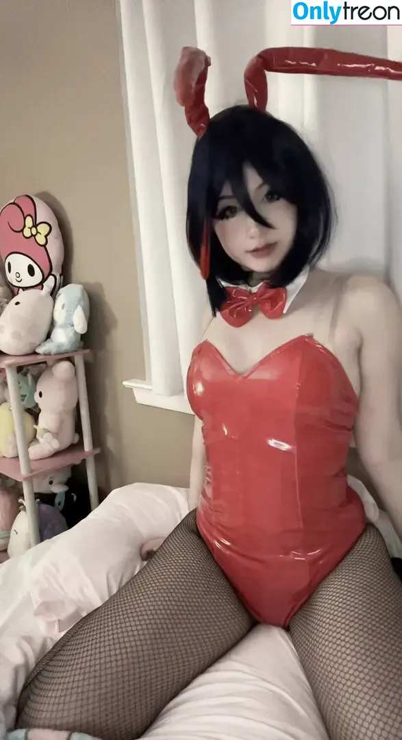 mewingava nude photo #0092 (mewava / mewmewava)