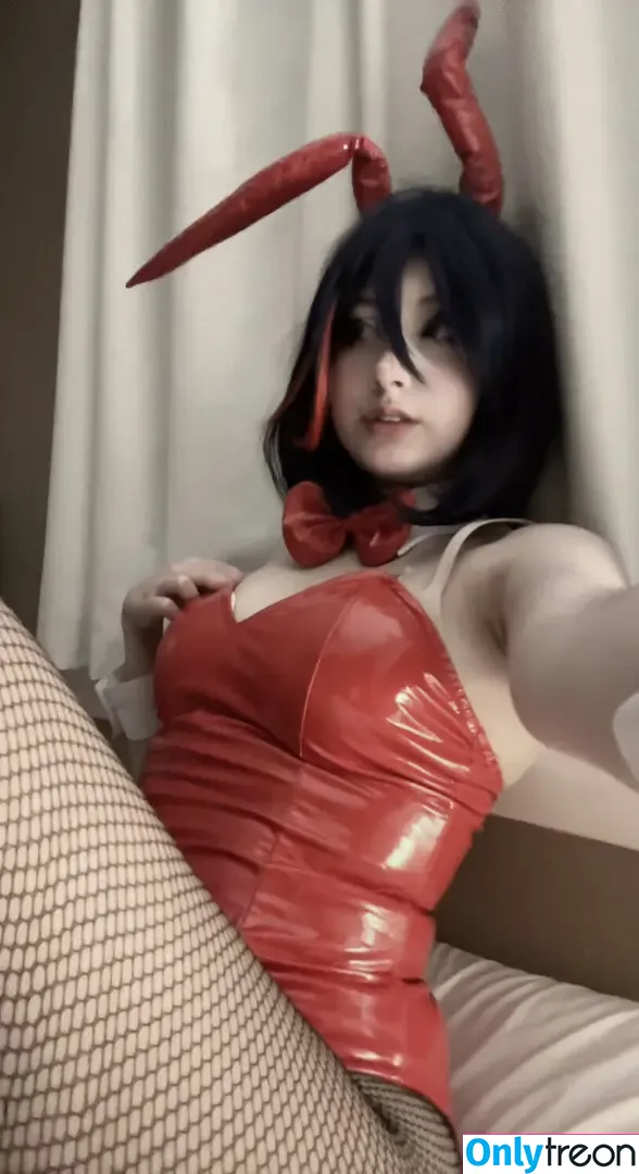 mewingava nude photo #0095 (mewava / mewmewava)