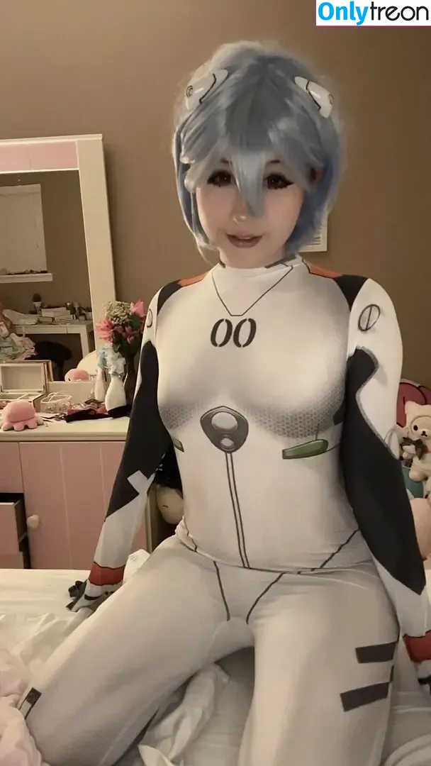 mewingava nude photo #0111 (mewava / mewmewava)