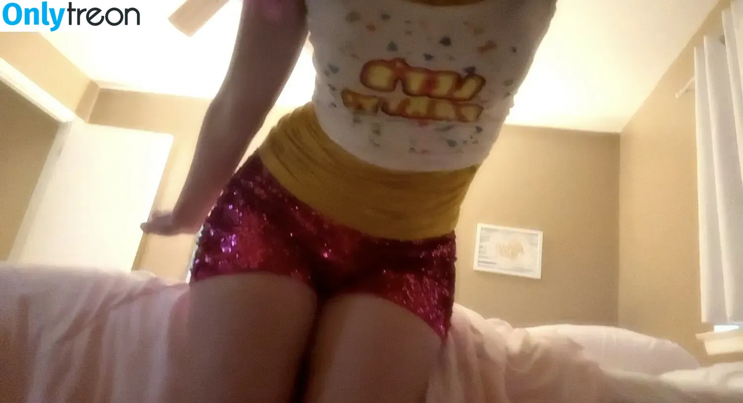 mewingava nude photo #0125 (mewava / mewmewava)