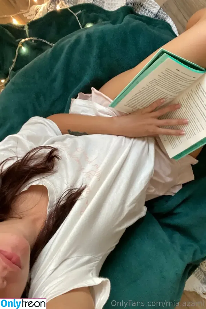 mia.azami nude photo #0022 (mia.azamii / mia_azami)