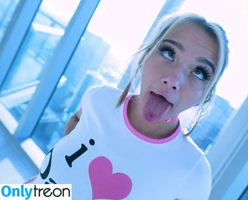 Mia Kay nude photo #0511 (mia.kay / miakay_thebrat)