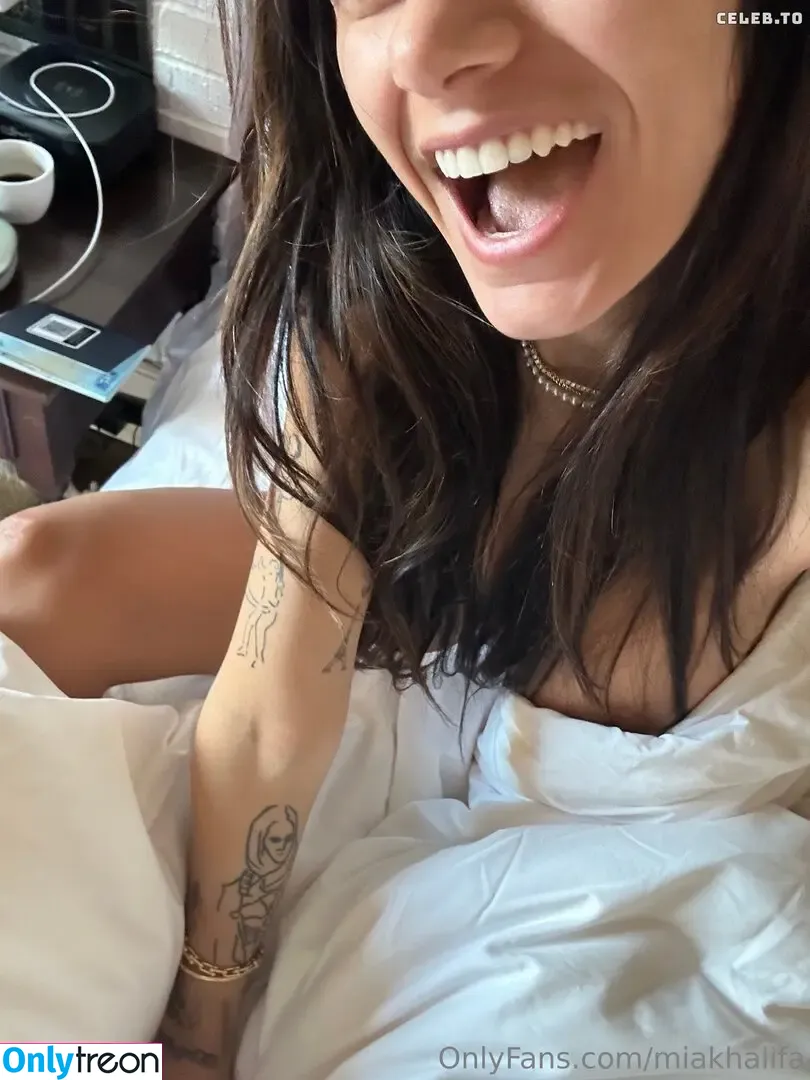 Mia Khalifa nude photo #0045 (miakhalifa)