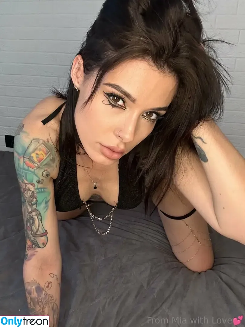 mia_moonn nude photo #0077 (miamoonn_)