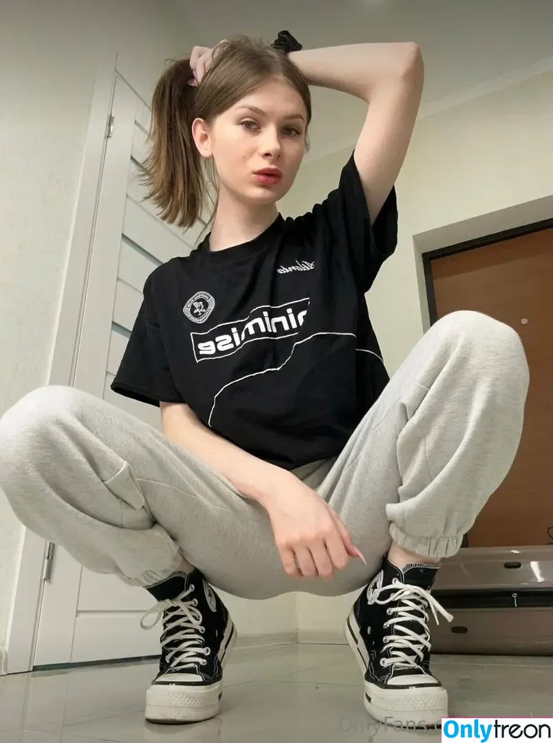 mia_ts nude photo #0003 (mia.ts / t_s_miaa)