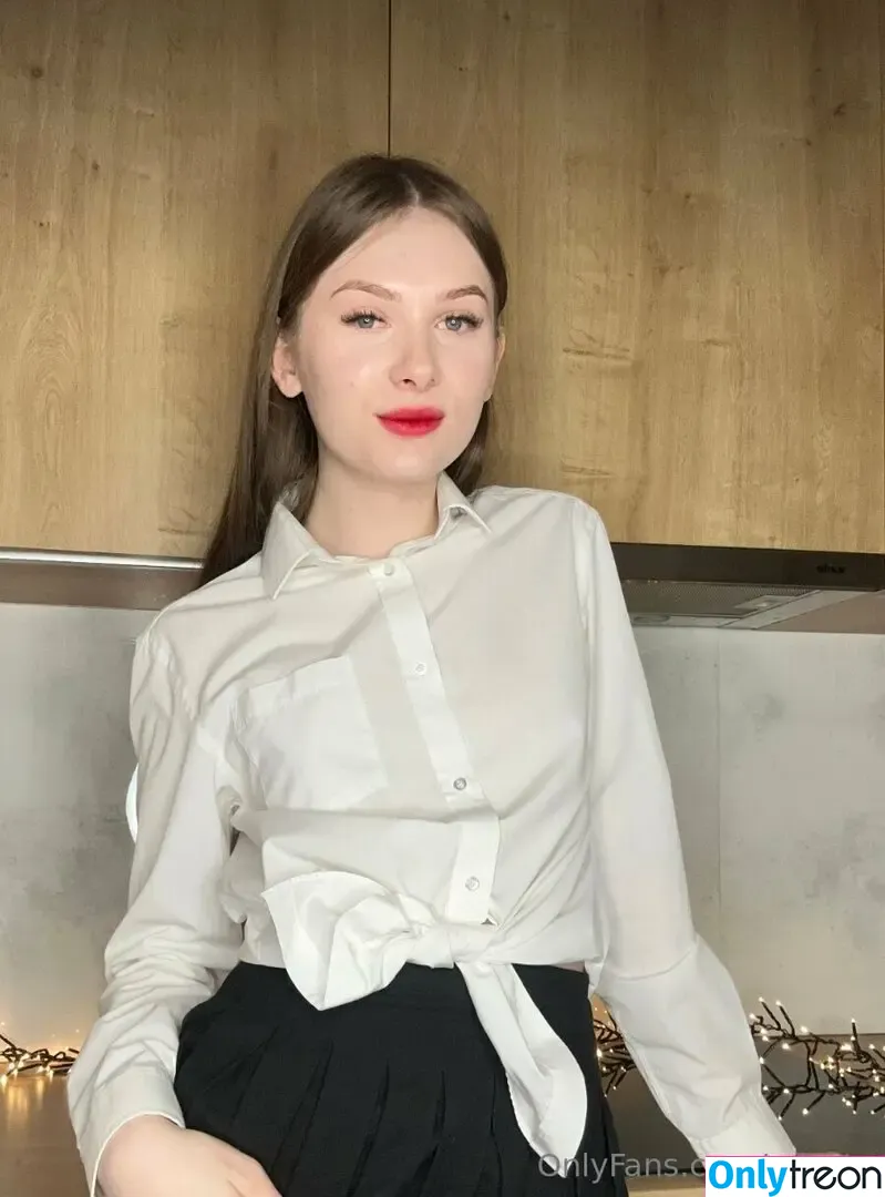 mia_ts nude photo #0012 (mia.ts / t_s_miaa)