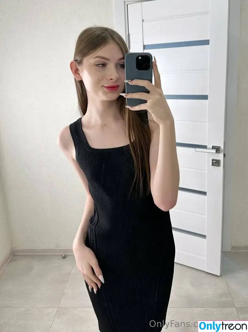 mia_ts nude photo #0021 (mia.ts / t_s_miaa)