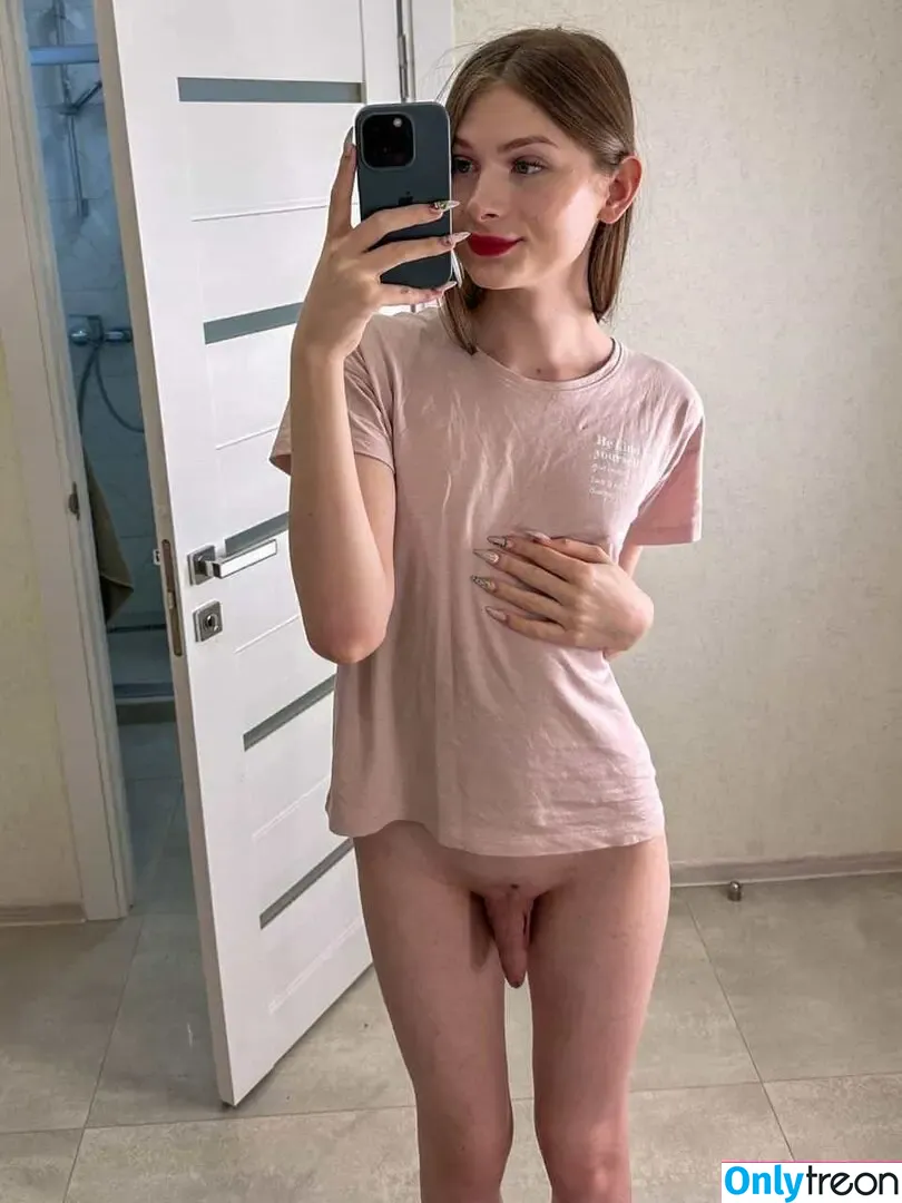 mia_ts nude photo #0050 (mia.ts / t_s_miaa)
