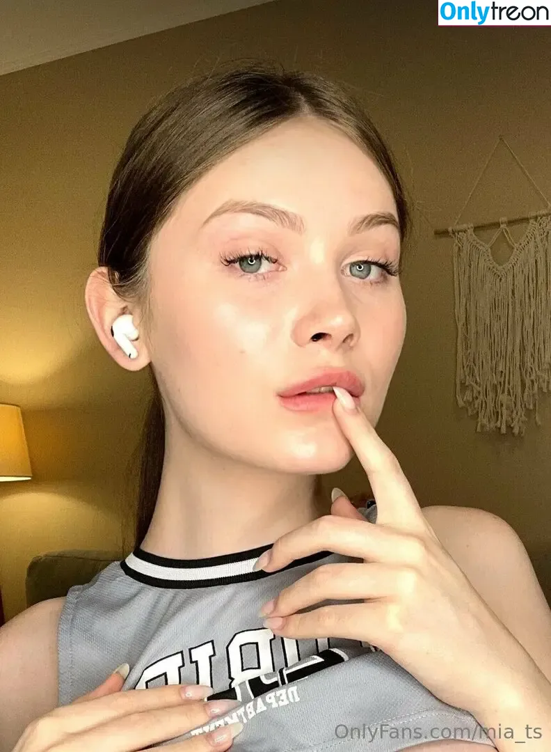 mia_ts nude photo #0150 (mia.ts / t_s_miaa)
