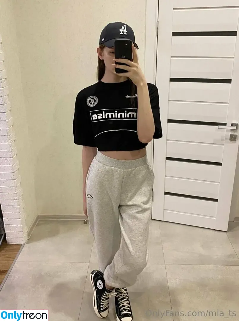 mia_ts nude photo #0168 (mia.ts / t_s_miaa)