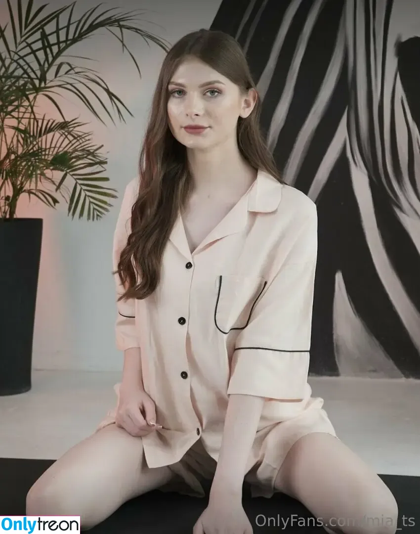 mia_ts nude photo #0175 (mia.ts / t_s_miaa)