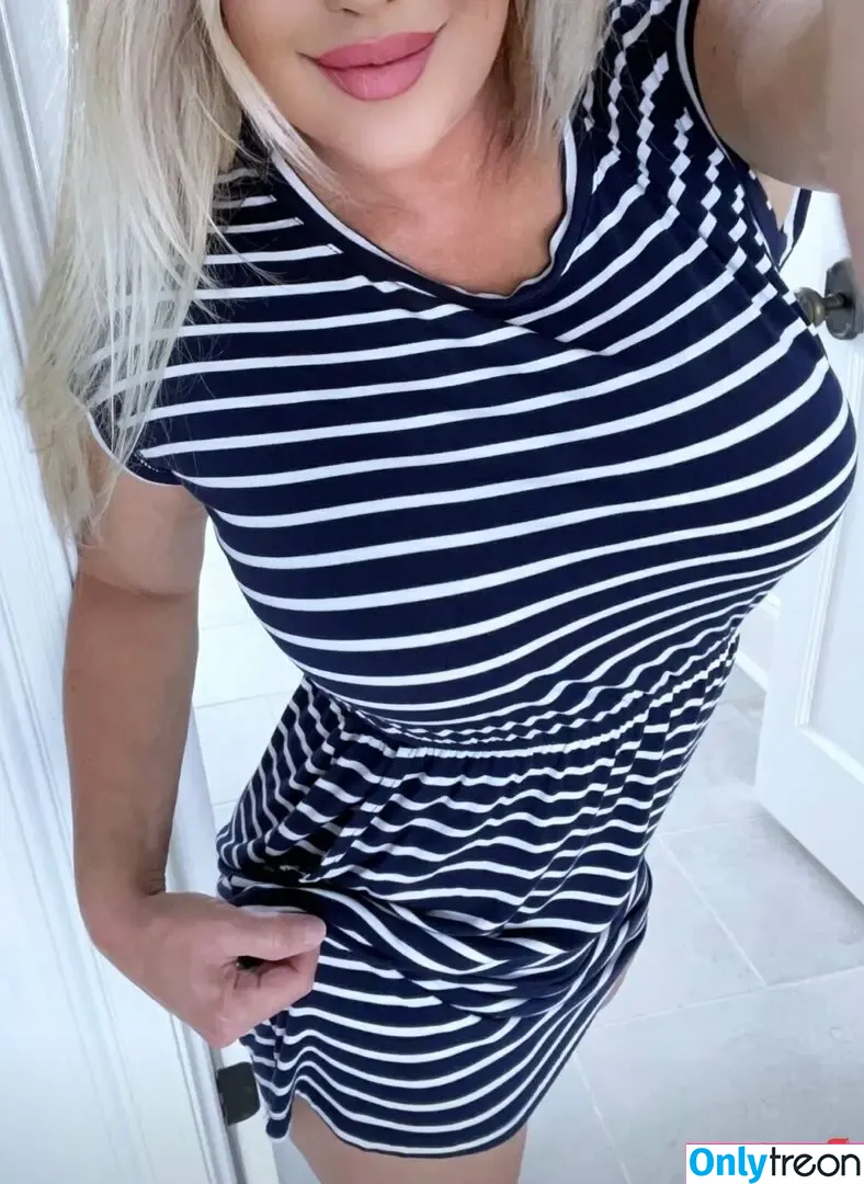 miababyxoxo nude photo #0156 (miababyxoxo44)