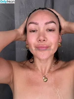 miakunis / kunismilaonline nude photo #0192