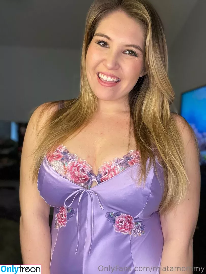 miatamommy nude photo #0008 (Miata_Mommy)