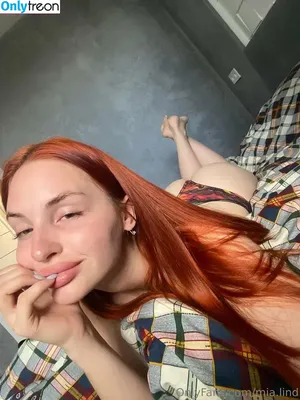 miathegirl / xomialind nude photo #0006