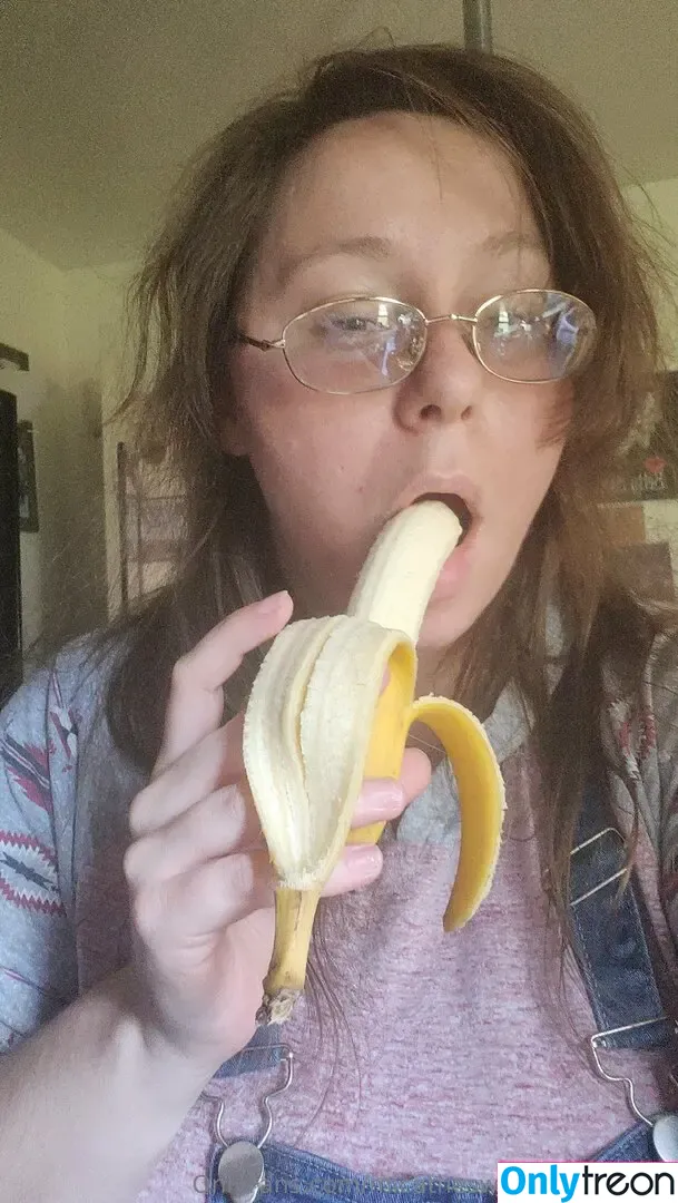 micathesweetentertainer nude photo #0004 (micathesweetentertainer)