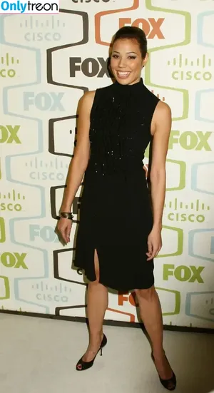 Michaela Conlin / michaelaconlin nude photo #0015
