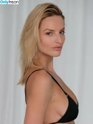 Michaela Kocianova / michaelakocianova nude photo #0031