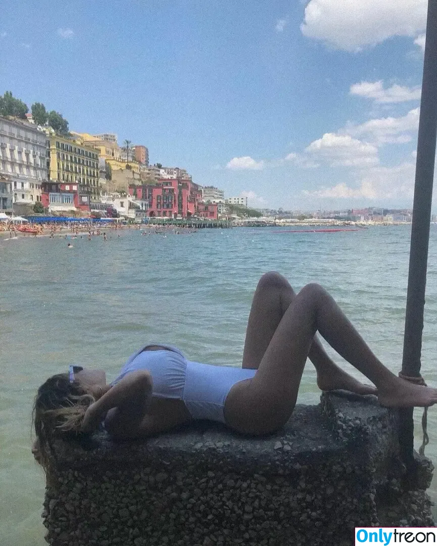Michela Sabatino nude photo #0066 (__michelasabatino / sabatinomichela)