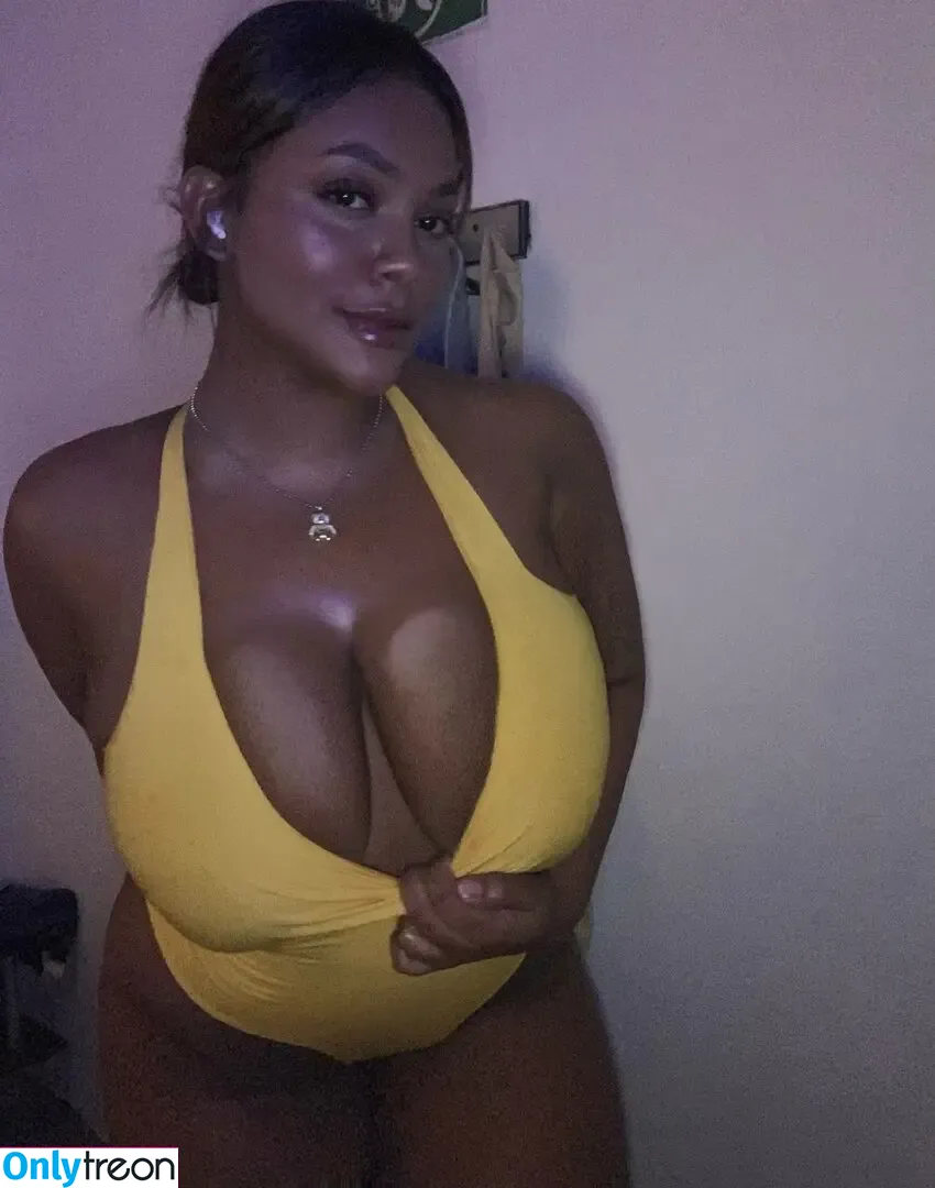 Michelle Carreno nude photo #0007 (Carreno.Barbara)