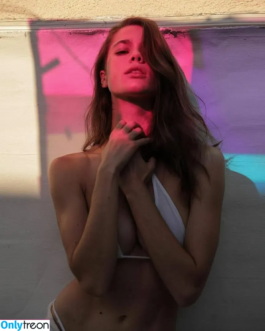 Michelle Ellyse Schlaman nude photo #0097 (Schlaman / michelle_ellyse)