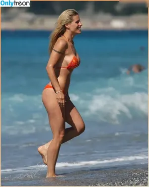 Michelle Hunziker / m_hunziker / therealhunzigram nude photo #0069