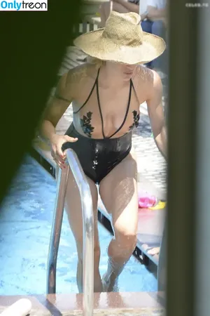 Michelle Hunziker / m_hunziker / therealhunzigram nude photo #0408