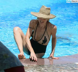 Michelle Hunziker / m_hunziker / therealhunzigram nude photo #0410
