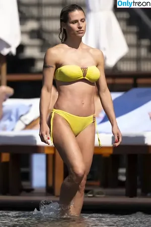 Michelle Hunziker / m_hunziker / therealhunzigram nude photo #0793