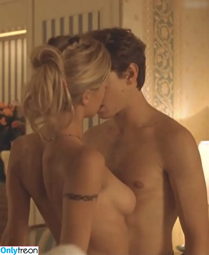 Michelle Hunziker nude photo #0318 (m_hunziker / therealhunzigram)