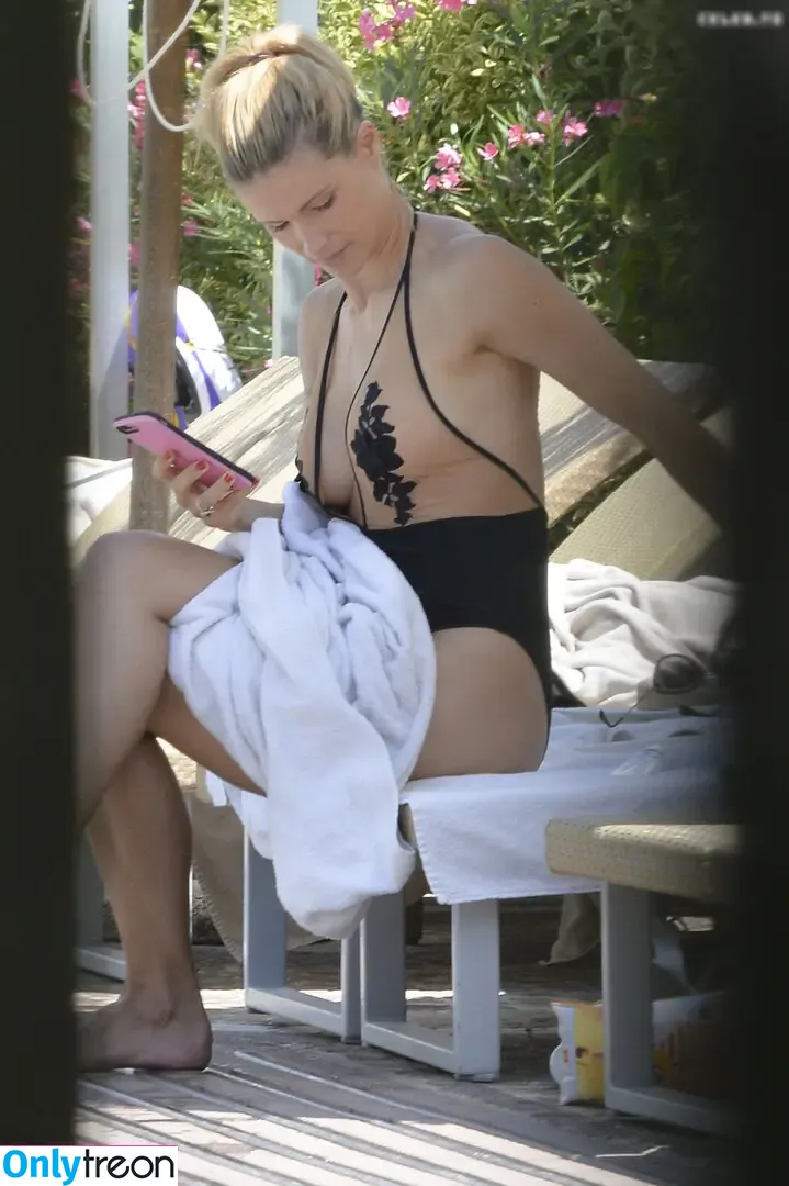 Michelle Hunziker nude photo #0409 (m_hunziker / therealhunzigram)