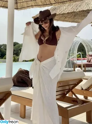 Michelle Keegan / michkeegan nude photo #0711