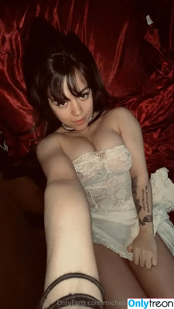 michellellamascorona nude photo #0054 (corona.michelle.llamas / michllamascorona)