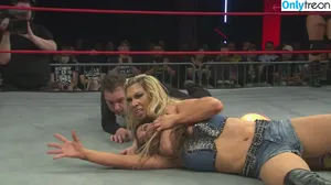 Mickie James / michelejames / themickiejames nude photo #0318